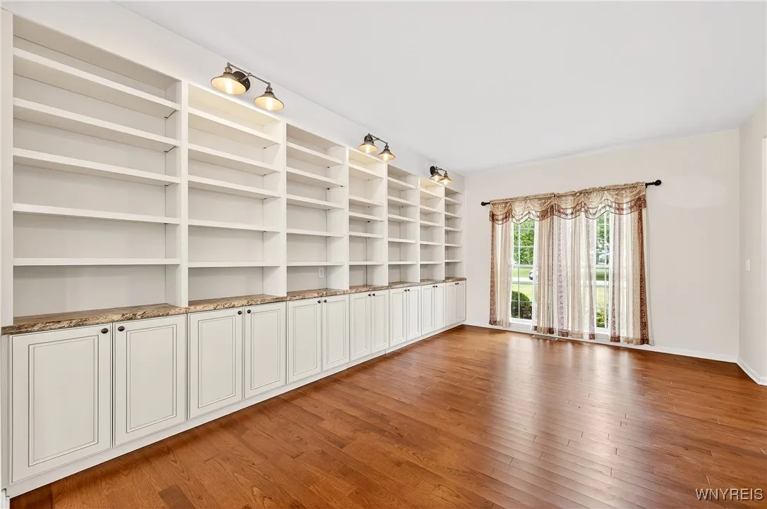 95 Graystone Lane, Orchard Park, New York 14127, Orchard Park, New York 14127, 4 Bedrooms Bedrooms, 11 Rooms Rooms,4 BathroomsBathrooms,Residential,For Sale,95 Graystone Lane, Orchard Park, New York 14127,B1632791