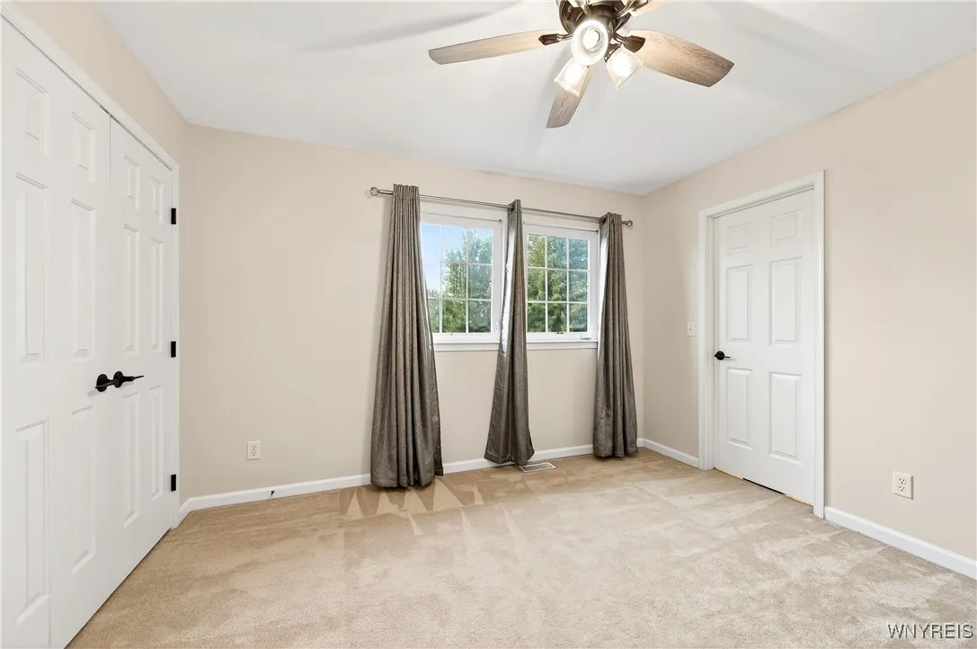 95 Graystone Lane, Orchard Park, New York 14127, Orchard Park, New York 14127, 4 Bedrooms Bedrooms, 11 Rooms Rooms,4 BathroomsBathrooms,Residential,For Sale,95 Graystone Lane, Orchard Park, New York 14127,B1632791