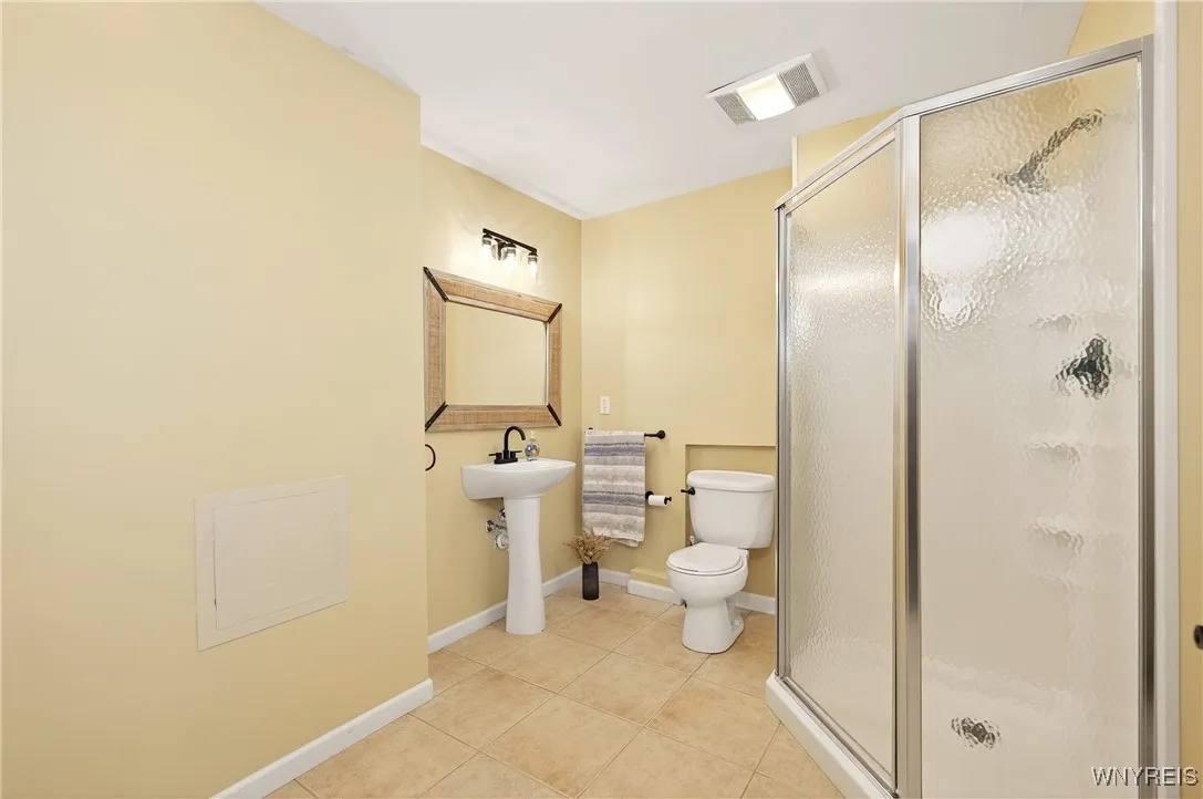 95 Graystone Lane, Orchard Park, New York 14127, Orchard Park, New York 14127, 4 Bedrooms Bedrooms, 11 Rooms Rooms,4 BathroomsBathrooms,Residential,For Sale,95 Graystone Lane, Orchard Park, New York 14127,B1632791