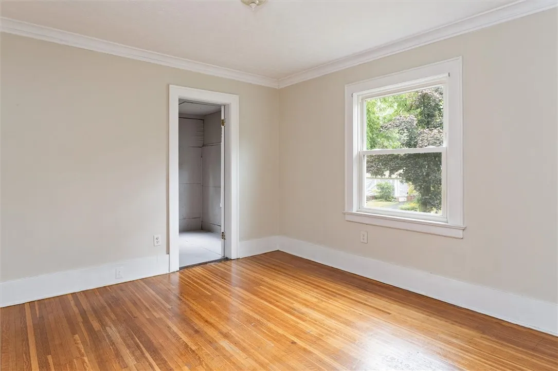 19 Genesee Park Boulevard, Rochester, New York 146, Rochester, New York 14611, 3 Bedrooms Bedrooms, 8 Rooms Rooms,1 BathroomBathrooms,Residential Lease,For Rent,19 Genesee Park Boulevard, Rochester, New York 146,R1632800