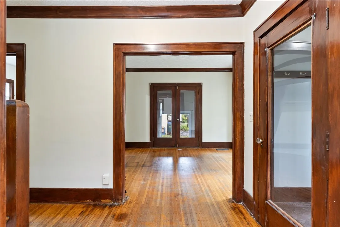 19 Genesee Park Boulevard, Rochester, New York 146, Rochester, New York 14611, 3 Bedrooms Bedrooms, 8 Rooms Rooms,1 BathroomBathrooms,Residential Lease,For Rent,19 Genesee Park Boulevard, Rochester, New York 146,R1632800