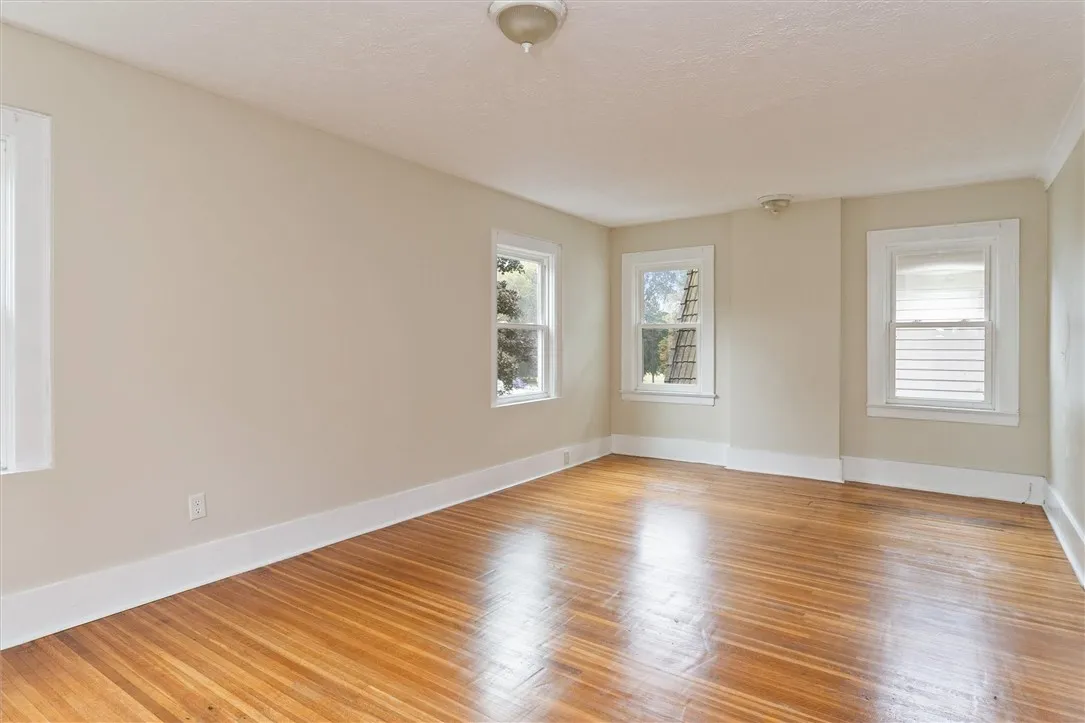 19 Genesee Park Boulevard, Rochester, New York 146, Rochester, New York 14611, 3 Bedrooms Bedrooms, 8 Rooms Rooms,1 BathroomBathrooms,Residential Lease,For Rent,19 Genesee Park Boulevard, Rochester, New York 146,R1632800