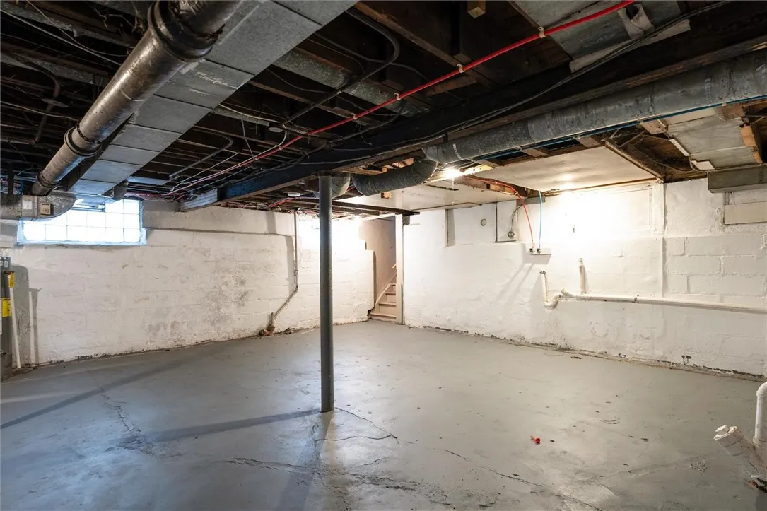 19 Genesee Park Boulevard, Rochester, New York 146, Rochester, New York 14611, 3 Bedrooms Bedrooms, 8 Rooms Rooms,1 BathroomBathrooms,Residential Lease,For Rent,19 Genesee Park Boulevard, Rochester, New York 146,R1632800