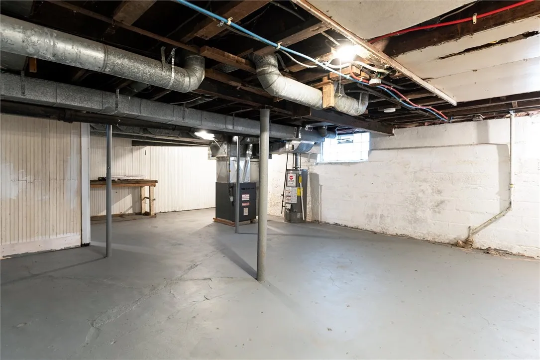 19 Genesee Park Boulevard, Rochester, New York 146, Rochester, New York 14611, 3 Bedrooms Bedrooms, 8 Rooms Rooms,1 BathroomBathrooms,Residential Lease,For Rent,19 Genesee Park Boulevard, Rochester, New York 146,R1632800