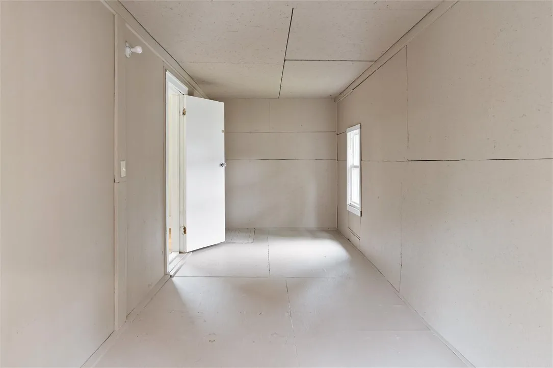 19 Genesee Park Boulevard, Rochester, New York 146, Rochester, New York 14611, 3 Bedrooms Bedrooms, 8 Rooms Rooms,1 BathroomBathrooms,Residential Lease,For Rent,19 Genesee Park Boulevard, Rochester, New York 146,R1632800