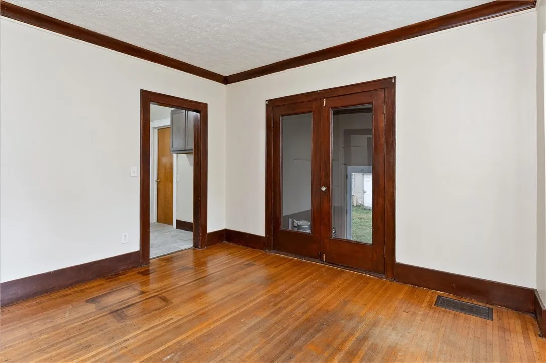 19 Genesee Park Boulevard, Rochester, New York 146, Rochester, New York 14611, 3 Bedrooms Bedrooms, 8 Rooms Rooms,1 BathroomBathrooms,Residential Lease,For Rent,19 Genesee Park Boulevard, Rochester, New York 146,R1632800