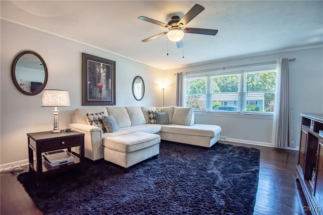 427 Elmhurst Road, Utica, New York 13502, Utica, New York 13502, 2 Bedrooms Bedrooms, 4 Rooms Rooms,1 BathroomBathrooms,Residential,For Sale,427 Elmhurst Road, Utica, New York 13502,S1632805