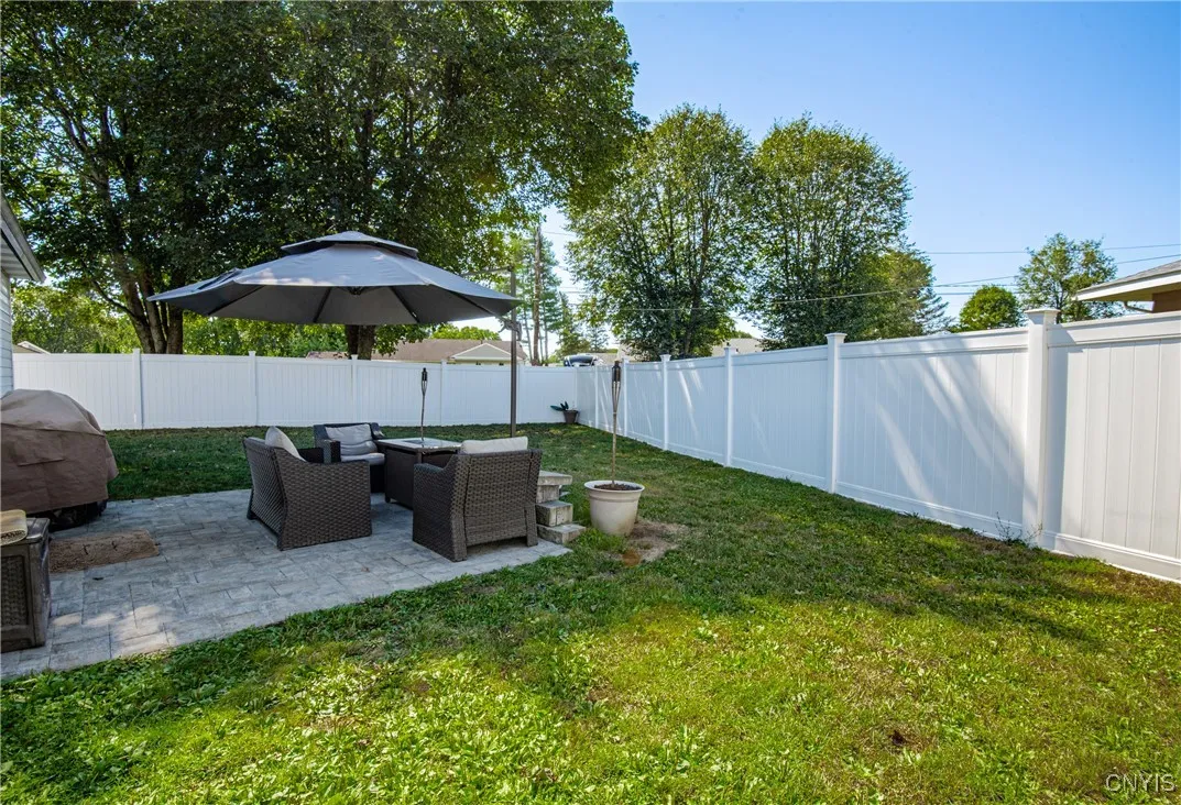 427 Elmhurst Road, Utica, New York 13502, Utica, New York 13502, 2 Bedrooms Bedrooms, 4 Rooms Rooms,1 BathroomBathrooms,Residential,For Sale,427 Elmhurst Road, Utica, New York 13502,S1632805