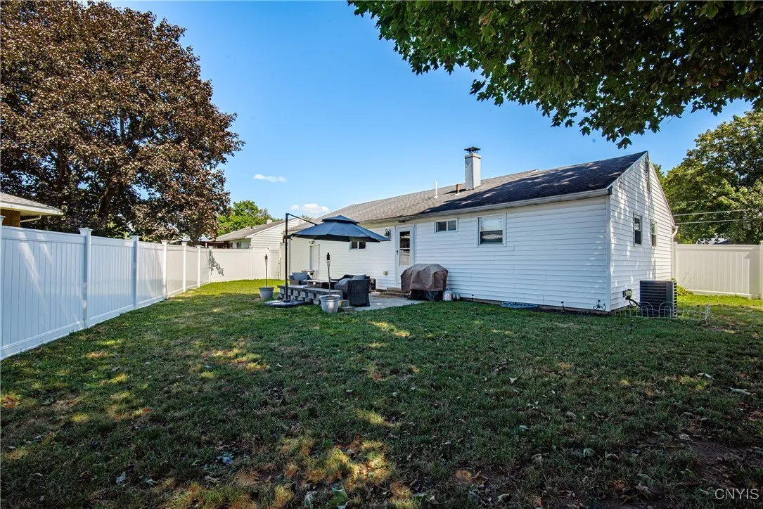 427 Elmhurst Road, Utica, New York 13502, Utica, New York 13502, 2 Bedrooms Bedrooms, 4 Rooms Rooms,1 BathroomBathrooms,Residential,For Sale,427 Elmhurst Road, Utica, New York 13502,S1632805