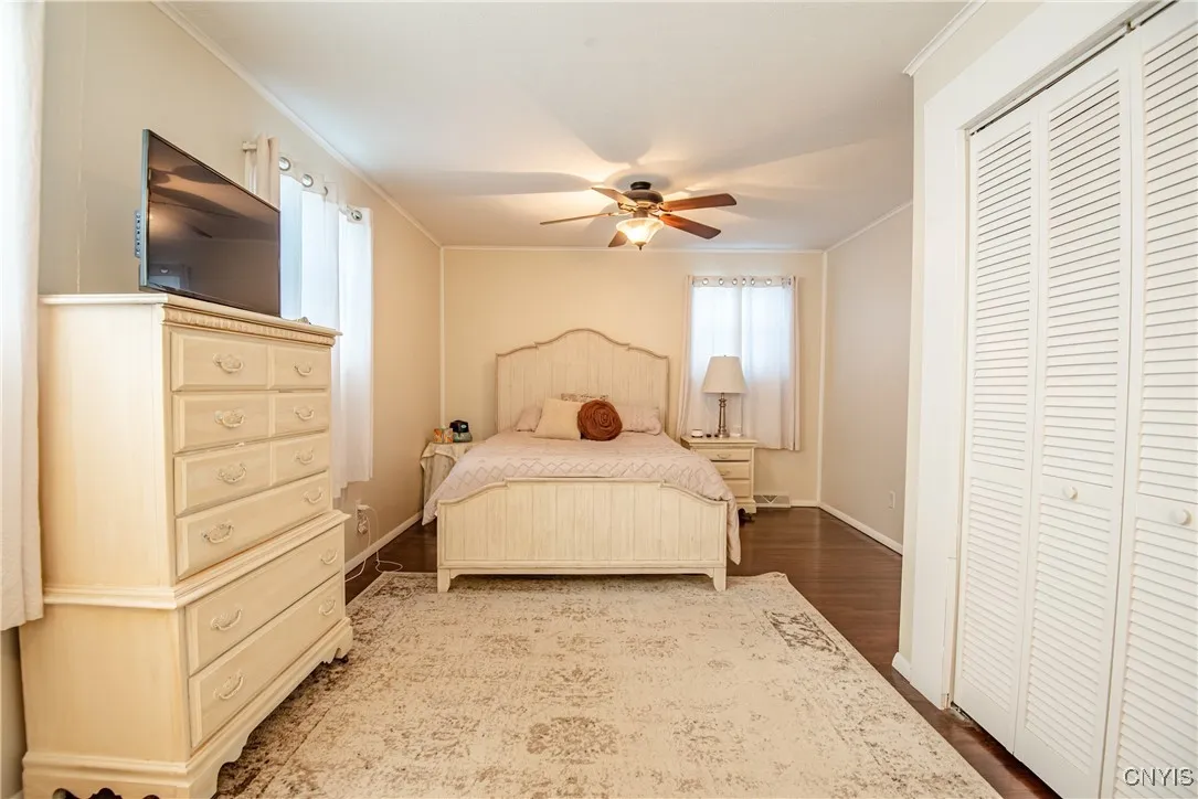 427 Elmhurst Road, Utica, New York 13502, Utica, New York 13502, 2 Bedrooms Bedrooms, 4 Rooms Rooms,1 BathroomBathrooms,Residential,For Sale,427 Elmhurst Road, Utica, New York 13502,S1632805