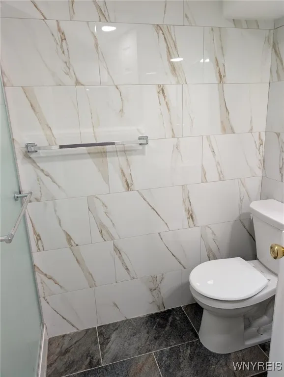 234 Floradale Avenue, Tonawanda, New York 14150, Tonawanda, New York 14150, 3 Bedrooms Bedrooms, 5 Rooms Rooms,2 BathroomsBathrooms,Residential Lease,For Rent,234 Floradale Avenue, Tonawanda, New York 14150,B1632799