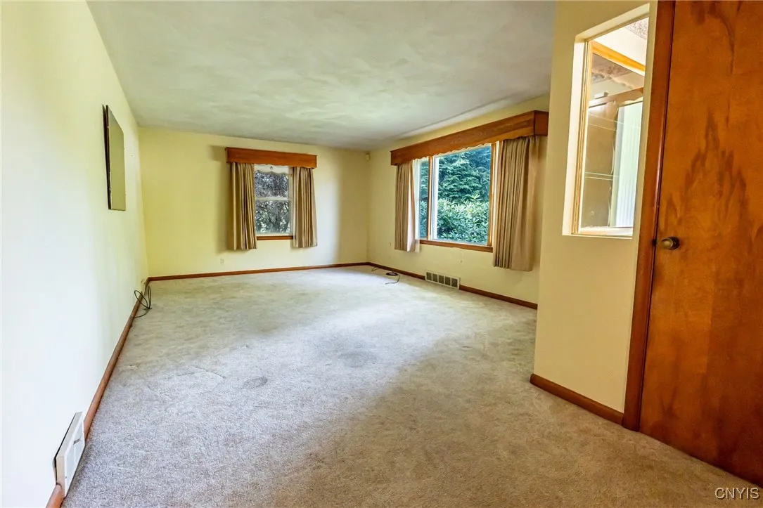1515 Gibson Road, Utica, New York 13501, Utica, New York 13501, 3 Bedrooms Bedrooms, 6 Rooms Rooms,1 BathroomBathrooms,Residential,For Sale,1515 Gibson Road, Utica, New York 13501,S1632705