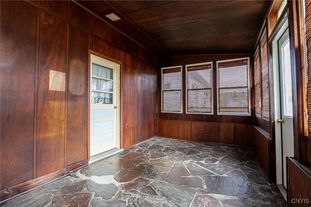 1515 Gibson Road, Utica, New York 13501, Utica, New York 13501, 3 Bedrooms Bedrooms, 6 Rooms Rooms,1 BathroomBathrooms,Residential,For Sale,1515 Gibson Road, Utica, New York 13501,S1632705