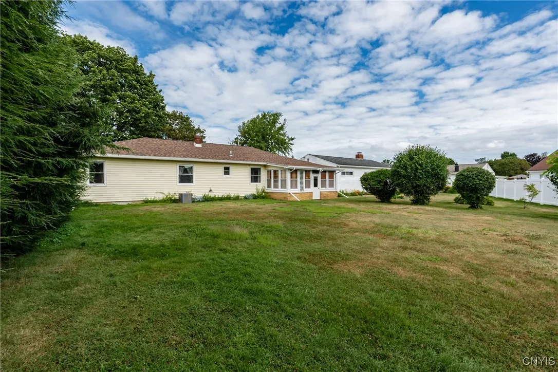 1515 Gibson Road, Utica, New York 13501, Utica, New York 13501, 3 Bedrooms Bedrooms, 6 Rooms Rooms,1 BathroomBathrooms,Residential,For Sale,1515 Gibson Road, Utica, New York 13501,S1632705