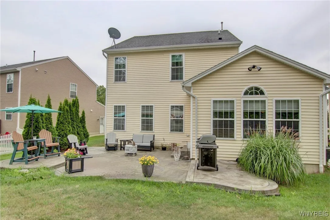 6162 Woodford Drive, Hamburg, New York 14085, Hamburg, New York 14085, 3 Bedrooms Bedrooms, 8 Rooms Rooms,2 BathroomsBathrooms,Residential,For Sale,6162 Woodford Drive, Hamburg, New York 14085,B1632763