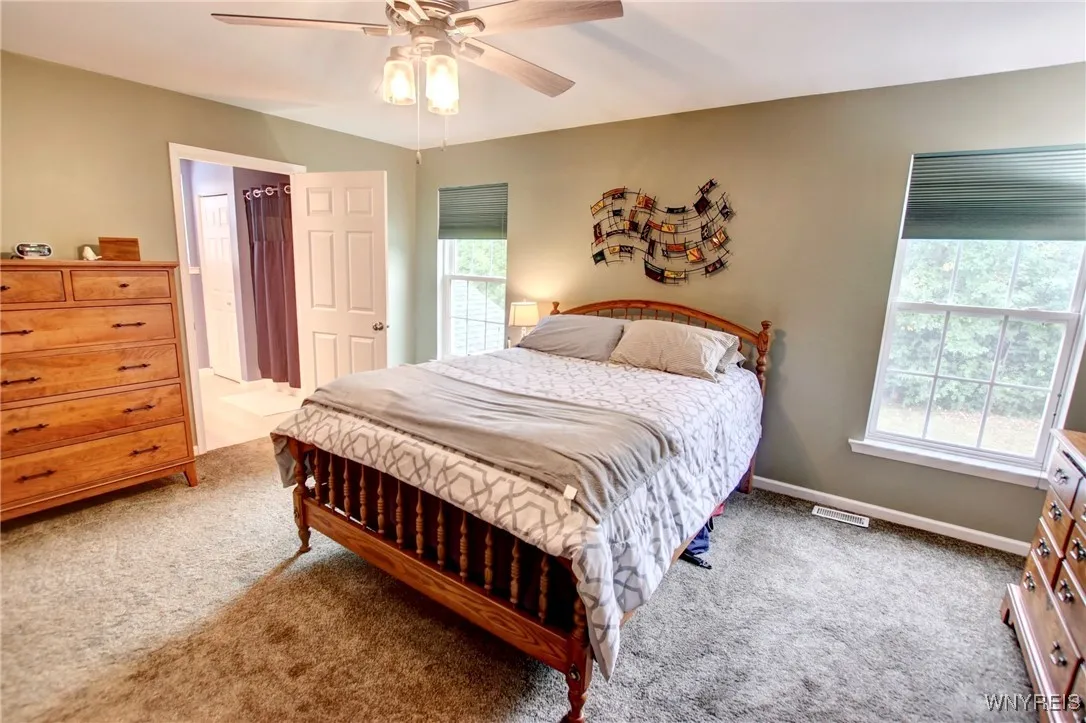 6162 Woodford Drive, Hamburg, New York 14085, Hamburg, New York 14085, 3 Bedrooms Bedrooms, 8 Rooms Rooms,2 BathroomsBathrooms,Residential,For Sale,6162 Woodford Drive, Hamburg, New York 14085,B1632763