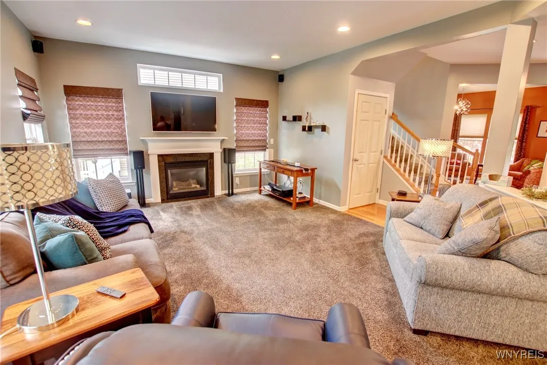6162 Woodford Drive, Hamburg, New York 14085, Hamburg, New York 14085, 3 Bedrooms Bedrooms, 8 Rooms Rooms,2 BathroomsBathrooms,Residential,For Sale,6162 Woodford Drive, Hamburg, New York 14085,B1632763