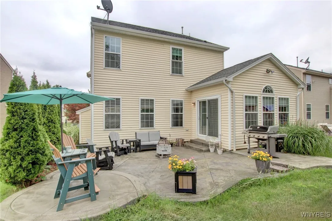 6162 Woodford Drive, Hamburg, New York 14085, Hamburg, New York 14085, 3 Bedrooms Bedrooms, 8 Rooms Rooms,2 BathroomsBathrooms,Residential,For Sale,6162 Woodford Drive, Hamburg, New York 14085,B1632763