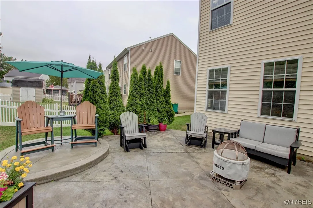 6162 Woodford Drive, Hamburg, New York 14085, Hamburg, New York 14085, 3 Bedrooms Bedrooms, 8 Rooms Rooms,2 BathroomsBathrooms,Residential,For Sale,6162 Woodford Drive, Hamburg, New York 14085,B1632763