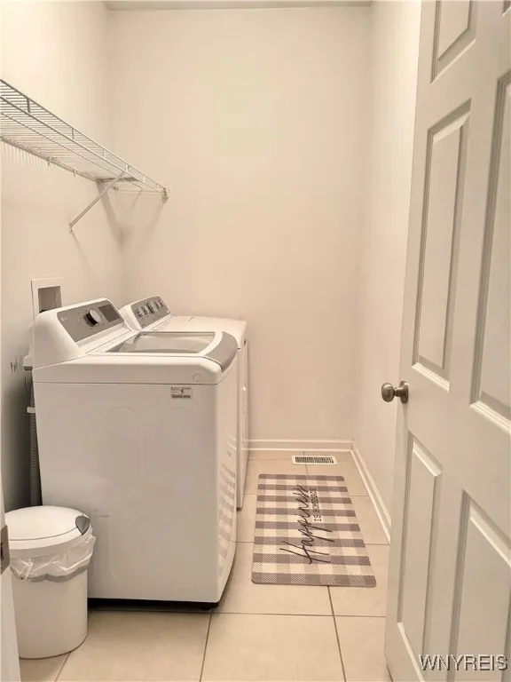6162 Woodford Drive, Hamburg, New York 14085, Hamburg, New York 14085, 3 Bedrooms Bedrooms, 8 Rooms Rooms,2 BathroomsBathrooms,Residential,For Sale,6162 Woodford Drive, Hamburg, New York 14085,B1632763