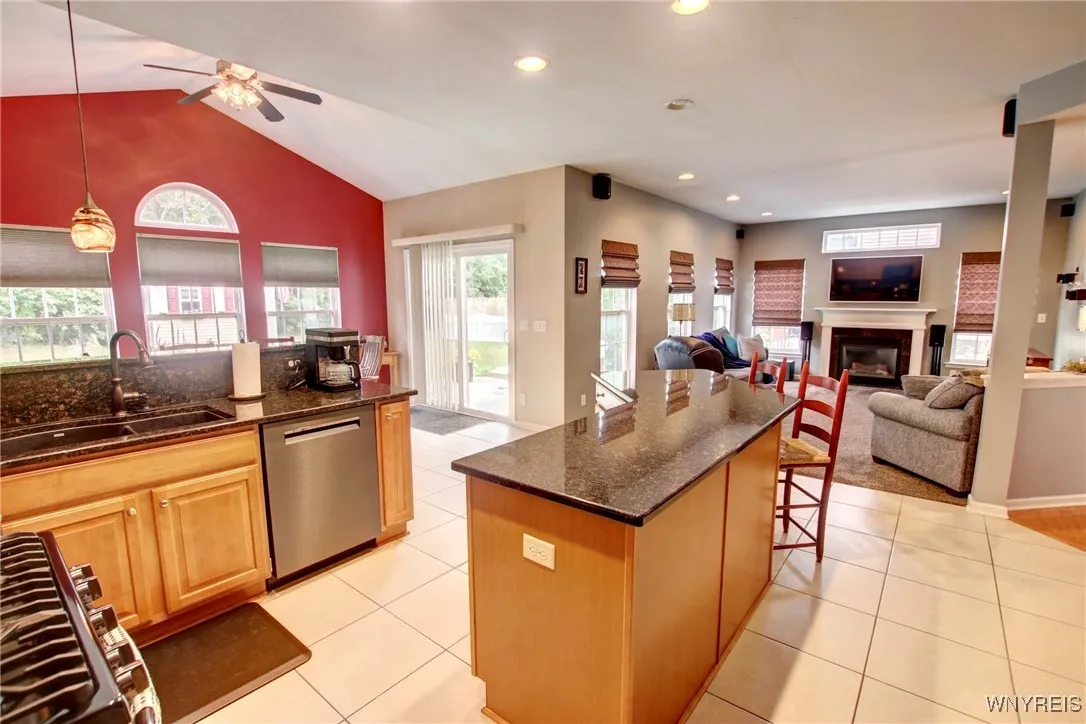 6162 Woodford Drive, Hamburg, New York 14085, Hamburg, New York 14085, 3 Bedrooms Bedrooms, 8 Rooms Rooms,2 BathroomsBathrooms,Residential,For Sale,6162 Woodford Drive, Hamburg, New York 14085,B1632763