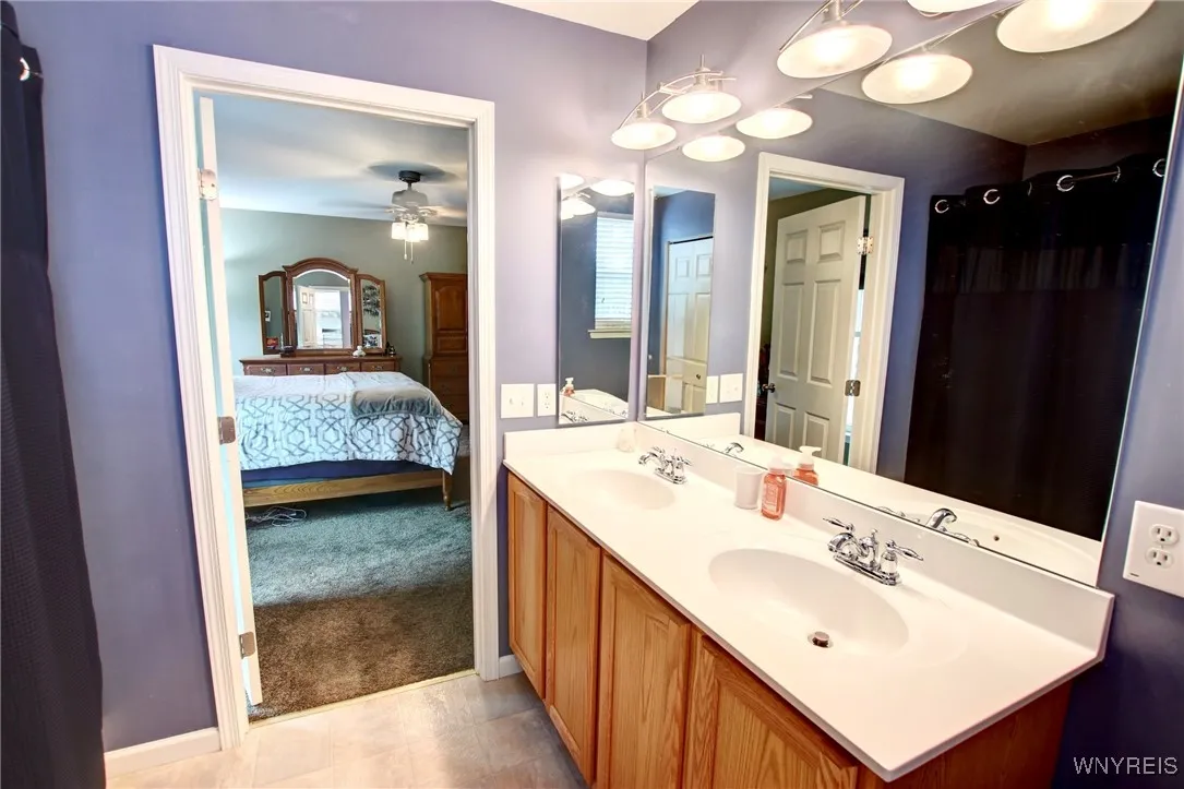 6162 Woodford Drive, Hamburg, New York 14085, Hamburg, New York 14085, 3 Bedrooms Bedrooms, 8 Rooms Rooms,2 BathroomsBathrooms,Residential,For Sale,6162 Woodford Drive, Hamburg, New York 14085,B1632763