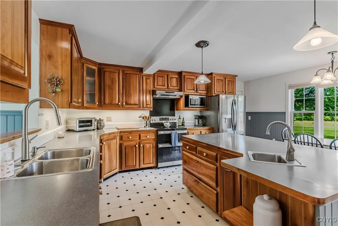 8315 Old Poland Road, Trenton, New York 13304, Trenton, New York 13304, 4 Bedrooms Bedrooms, 10 Rooms Rooms,2 BathroomsBathrooms,Residential,For Sale,8315 Old Poland Road, Trenton, New York 13304,S1632732