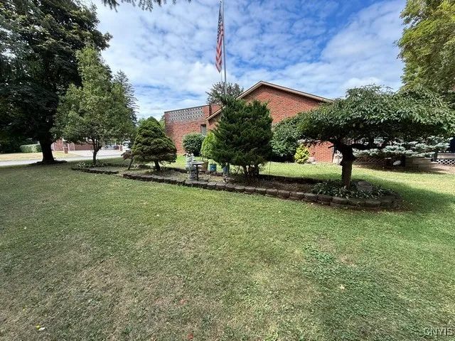 100 Lorian Drive, Salina, New York 13212, Salina, New York 13212, 3 Bedrooms Bedrooms, 9 Rooms Rooms,2 BathroomsBathrooms,Residential,For Sale,100 Lorian Drive, Salina, New York 13212,S1632817