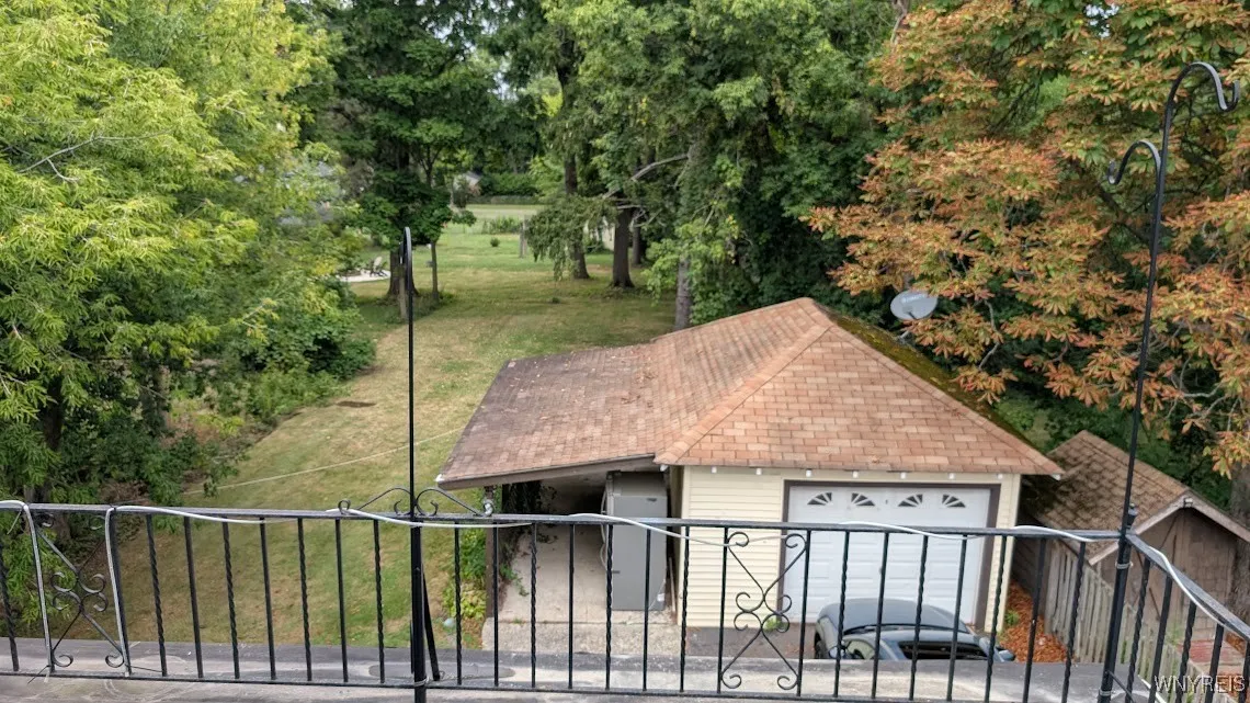 166 Glen Avenue, Amherst, New York 14221, Amherst, New York 14221, 2 Bedrooms Bedrooms, 4 Rooms Rooms,1 BathroomBathrooms,Residential Lease,For Rent,166 Glen Avenue, Amherst, New York 14221,B1632818