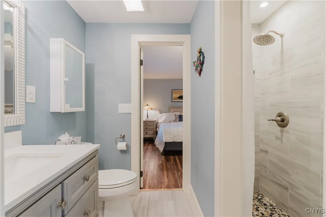 1st floor bathroom with access to primary bedroom