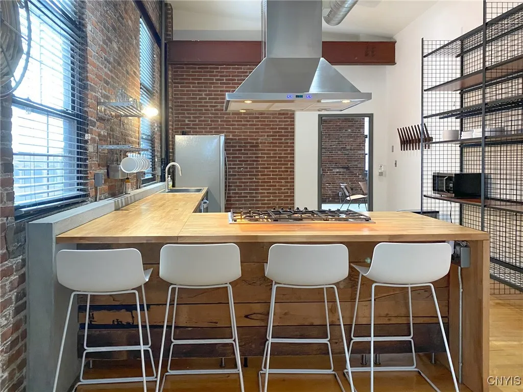 412 Main Street, Utica, New York 13501, Utica, New York 13501, 2 Bedrooms Bedrooms, 5 Rooms Rooms,1 BathroomBathrooms,Residential Lease,For Rent,412 Main Street, Utica, New York 13501,S1632830