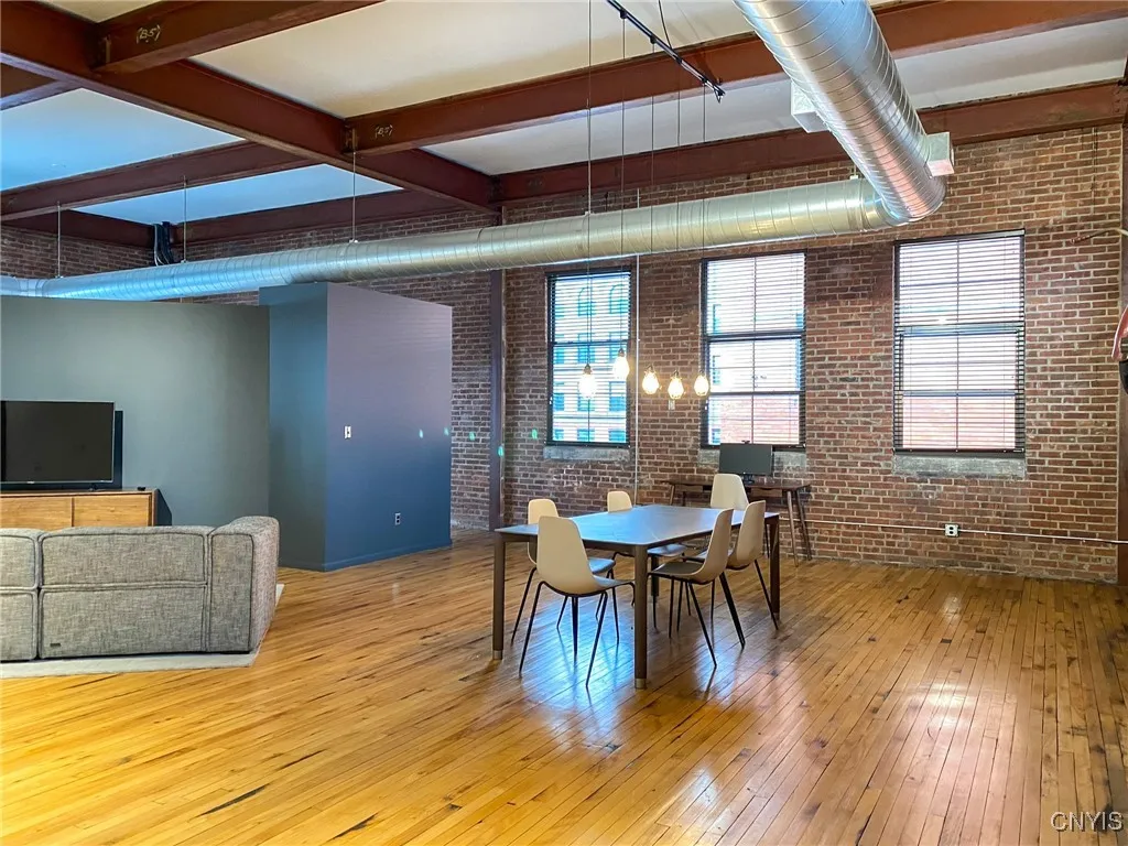 412 Main Street, Utica, New York 13501, Utica, New York 13501, 2 Bedrooms Bedrooms, 5 Rooms Rooms,1 BathroomBathrooms,Residential Lease,For Rent,412 Main Street, Utica, New York 13501,S1632830