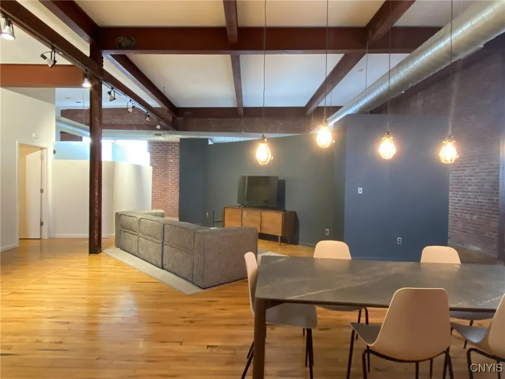 412 Main Street, Utica, New York 13501, Utica, New York 13501, 2 Bedrooms Bedrooms, 5 Rooms Rooms,1 BathroomBathrooms,Residential Lease,For Rent,412 Main Street, Utica, New York 13501,S1632830
