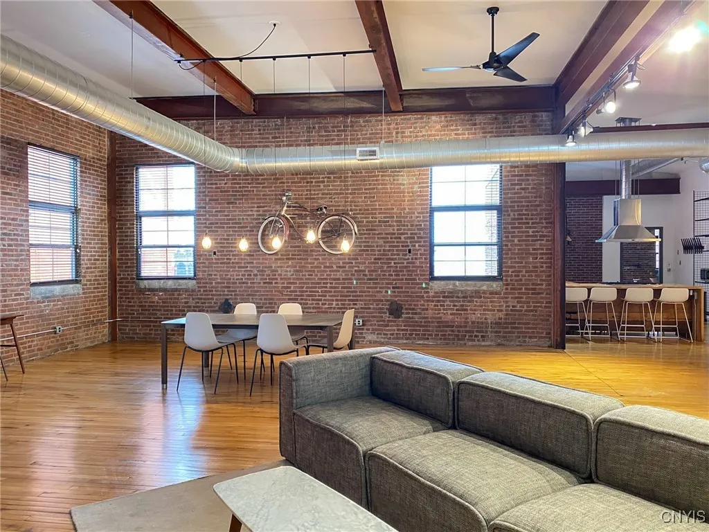 412 Main Street, Utica, New York 13501, Utica, New York 13501, 2 Bedrooms Bedrooms, 5 Rooms Rooms,1 BathroomBathrooms,Residential Lease,For Rent,412 Main Street, Utica, New York 13501,S1632830