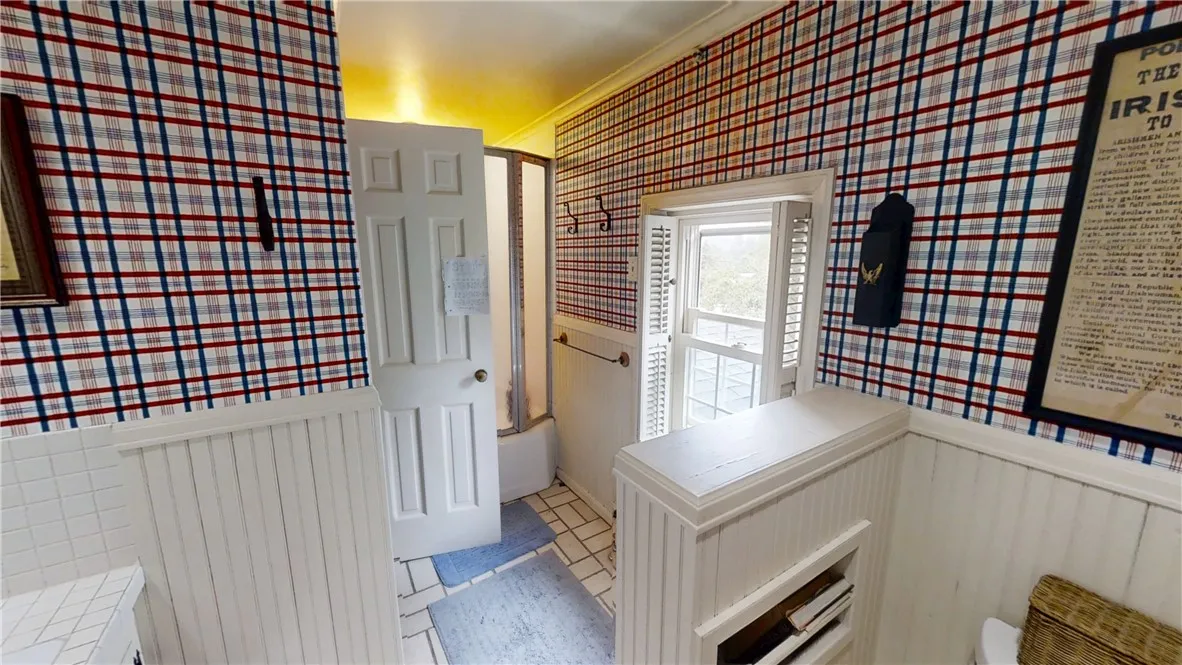 123 North Broad Street, Norwich, New York 13815, Norwich, New York 13815, 7 Bedrooms Bedrooms, 15 Rooms Rooms,5 BathroomsBathrooms,Residential,For Sale,123 North Broad Street, Norwich, New York 13815,0,R1626764