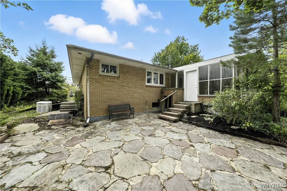 4968 Best Street, Hamburg, New York 14075, Hamburg, New York 14075, 3 Bedrooms Bedrooms, 6 Rooms Rooms,2 BathroomsBathrooms,Residential,For Sale,4968 Best Street, Hamburg, New York 14075,B1632811