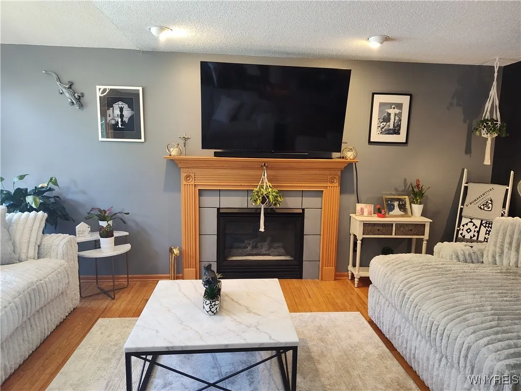 3487 Creekview Drive, Hamburg, New York 14075, Hamburg, New York 14075, 4 Bedrooms Bedrooms, 8 Rooms Rooms,2 BathroomsBathrooms,Residential,Closed,3487 Creekview Drive, Hamburg, New York 14075,0,B1632671