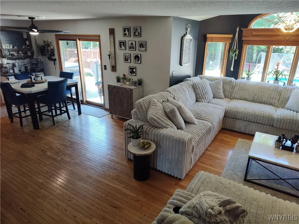 3487 Creekview Drive, Hamburg, New York 14075, Hamburg, New York 14075, 4 Bedrooms Bedrooms, 8 Rooms Rooms,2 BathroomsBathrooms,Residential,Closed,3487 Creekview Drive, Hamburg, New York 14075,0,B1632671