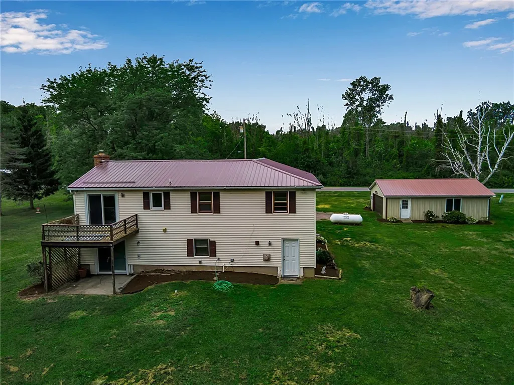 1437 Hosmer Road, Somerset, New York 14012, Somerset, New York 14012, 4 Bedrooms Bedrooms, 8 Rooms Rooms,2 BathroomsBathrooms,Residential,For Sale,1437 Hosmer Road, Somerset, New York 14012,R1632681