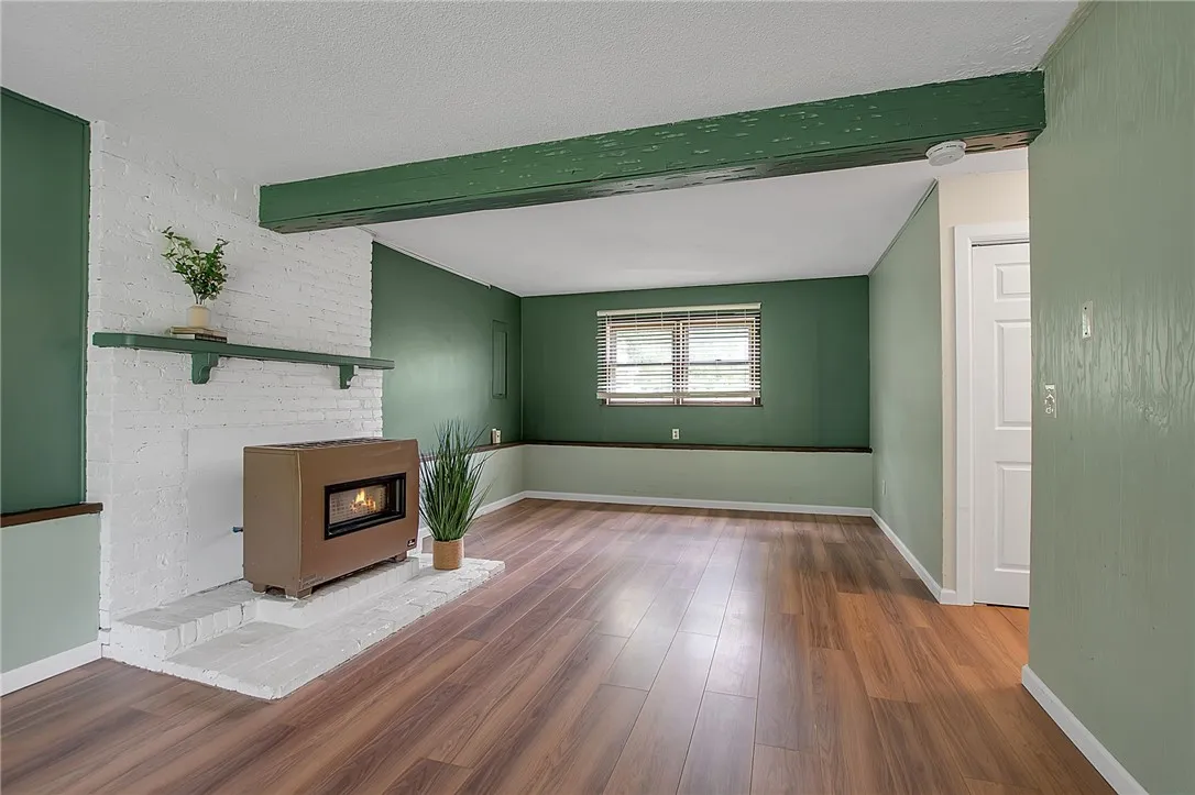 lower level bonus flex room