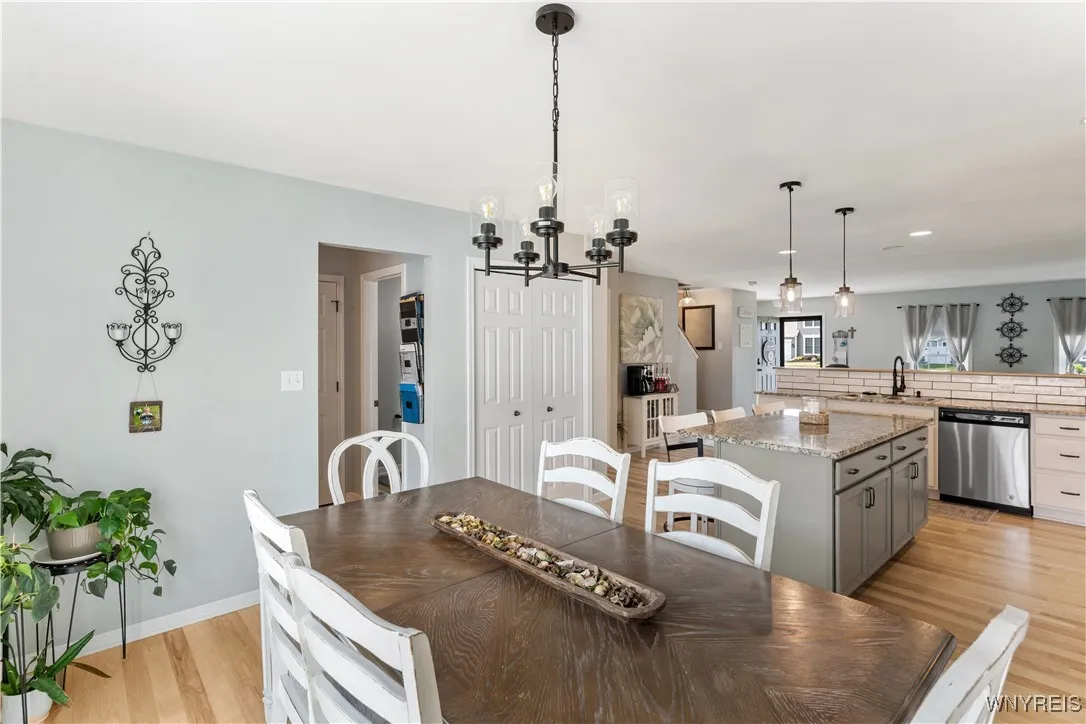 2284 Agassiz Drive, Hamburg, New York 14085, Hamburg, New York 14085, 4 Bedrooms Bedrooms, 9 Rooms Rooms,3 BathroomsBathrooms,Residential,For Sale,2284 Agassiz Drive, Hamburg, New York 14085,B1632724