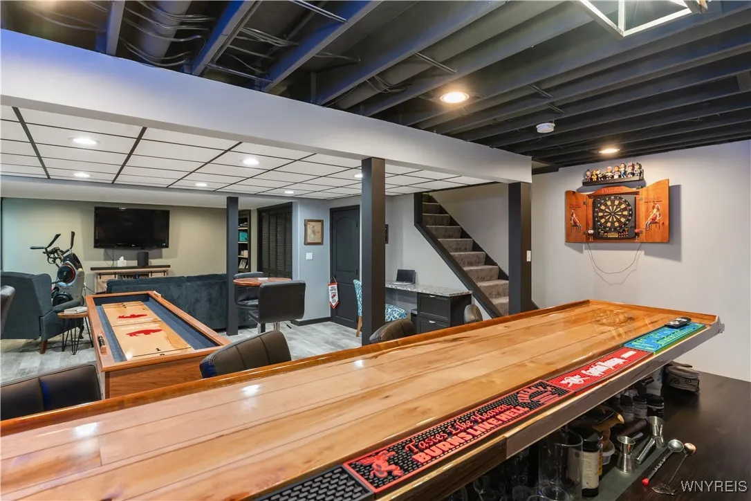 2284 Agassiz Drive, Hamburg, New York 14085, Hamburg, New York 14085, 4 Bedrooms Bedrooms, 9 Rooms Rooms,3 BathroomsBathrooms,Residential,For Sale,2284 Agassiz Drive, Hamburg, New York 14085,B1632724