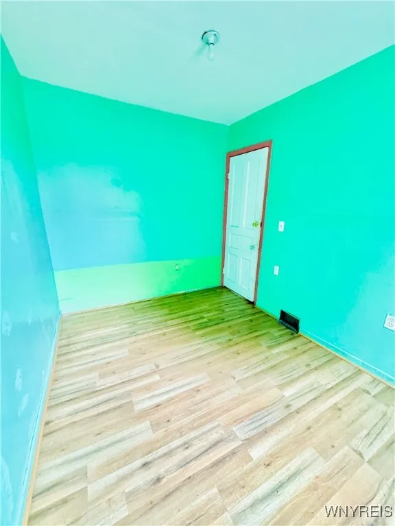 285 Winslow Avenue, Buffalo, New York 14211, Buffalo, New York 14211, 6 Bedrooms Bedrooms, ,2 BathroomsBathrooms,Residential,For Sale,285 Winslow Avenue, Buffalo, New York 14211,B1632758