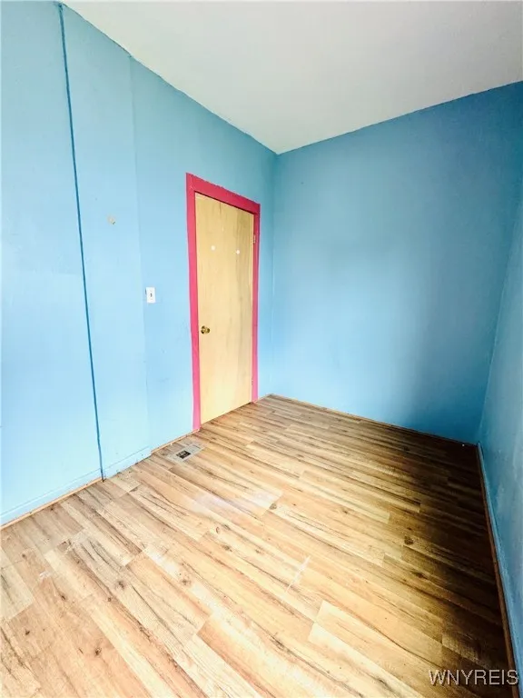285 Winslow Avenue, Buffalo, New York 14211, Buffalo, New York 14211, 6 Bedrooms Bedrooms, ,2 BathroomsBathrooms,Residential,For Sale,285 Winslow Avenue, Buffalo, New York 14211,B1632758