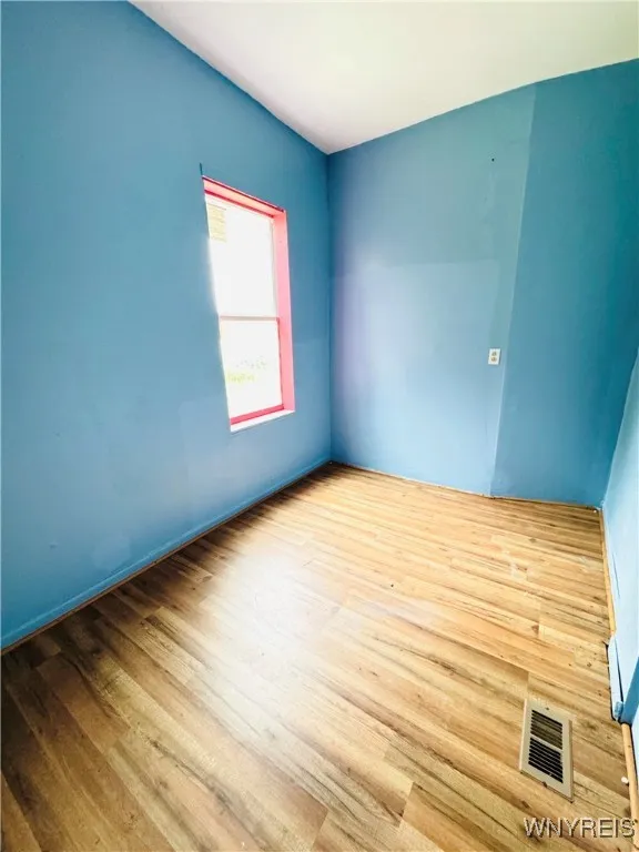 285 Winslow Avenue, Buffalo, New York 14211, Buffalo, New York 14211, 6 Bedrooms Bedrooms, ,2 BathroomsBathrooms,Residential,For Sale,285 Winslow Avenue, Buffalo, New York 14211,B1632758