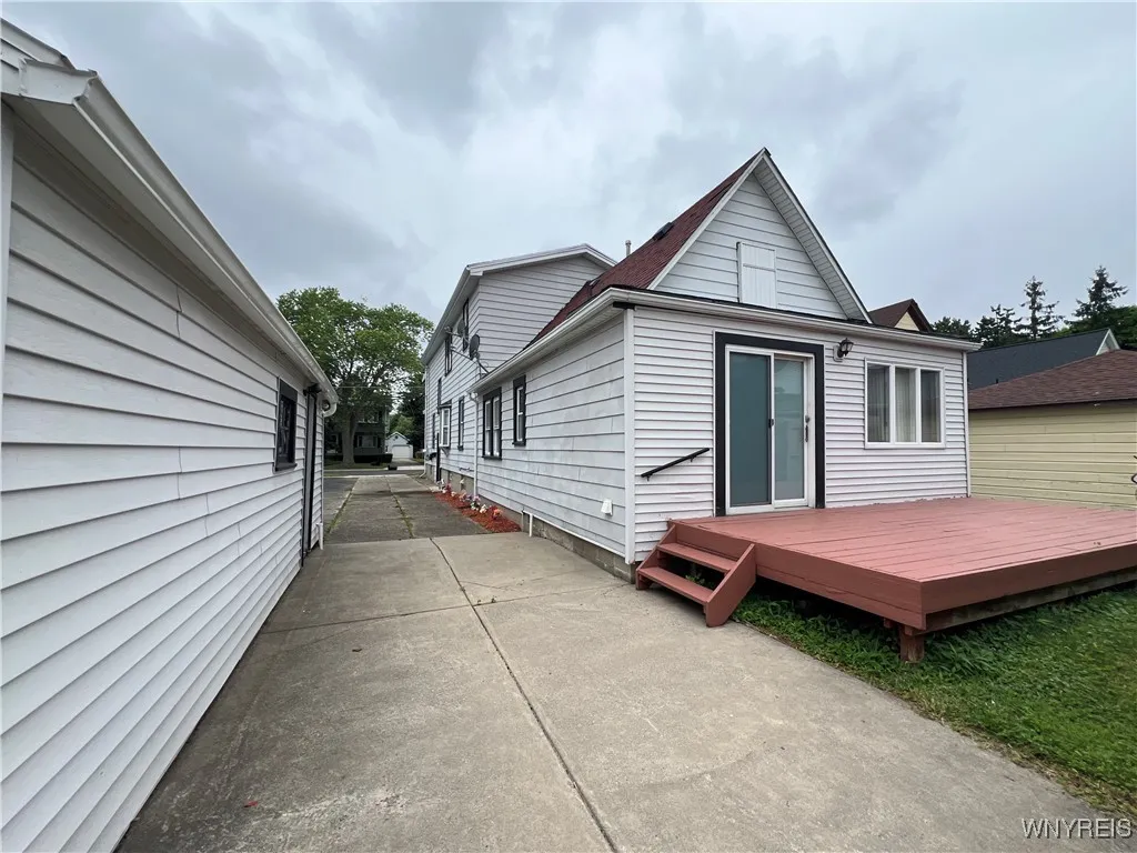 125 Shanley Street, Cheektowaga, New York 14206, Cheektowaga, New York 14206, 5 Bedrooms Bedrooms, ,3 BathroomsBathrooms,Residential,For Sale,125 Shanley Street, Cheektowaga, New York 14206,B1632825