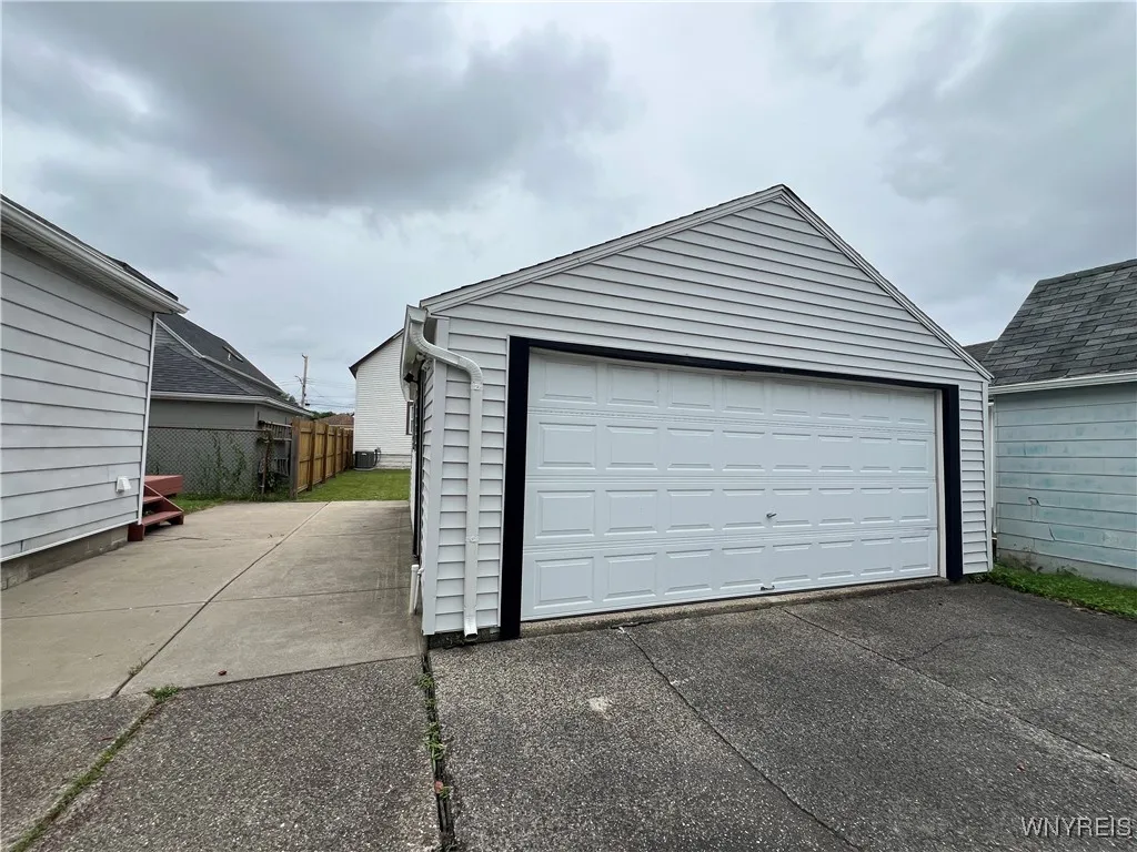 125 Shanley Street, Cheektowaga, New York 14206, Cheektowaga, New York 14206, 5 Bedrooms Bedrooms, ,3 BathroomsBathrooms,Residential,For Sale,125 Shanley Street, Cheektowaga, New York 14206,B1632825