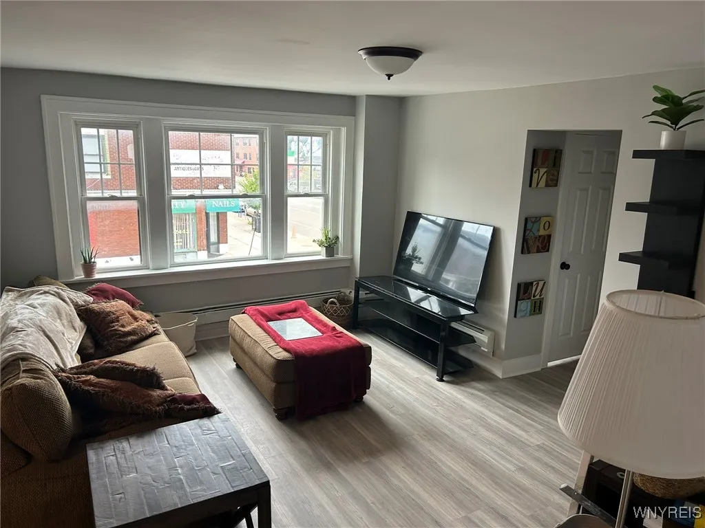 1225 Hertel Avenue 3, Buffalo, New York 14216, Buffalo, New York 14216, 1 Bedroom Bedrooms, 4 Rooms Rooms,1 BathroomBathrooms,Residential Lease,For Rent,1225 Hertel Avenue 3, Buffalo, New York 14216,0,B1632636