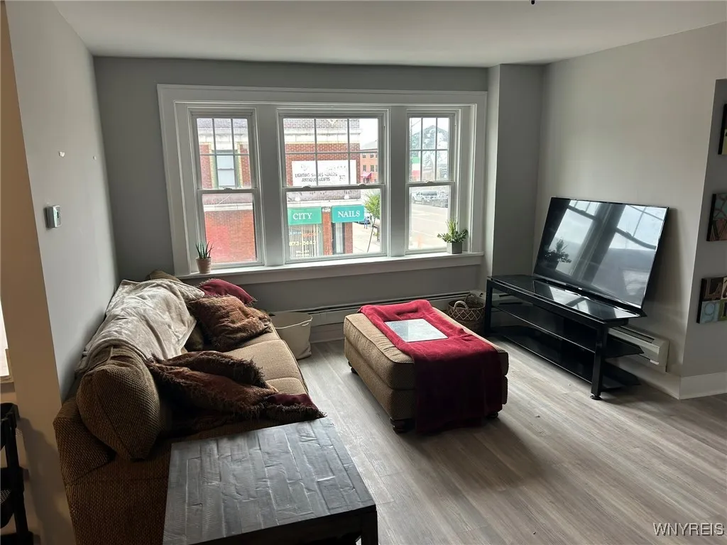 1225 Hertel Avenue 3, Buffalo, New York 14216, Buffalo, New York 14216, 1 Bedroom Bedrooms, 4 Rooms Rooms,1 BathroomBathrooms,Residential Lease,For Rent,1225 Hertel Avenue 3, Buffalo, New York 14216,0,B1632636