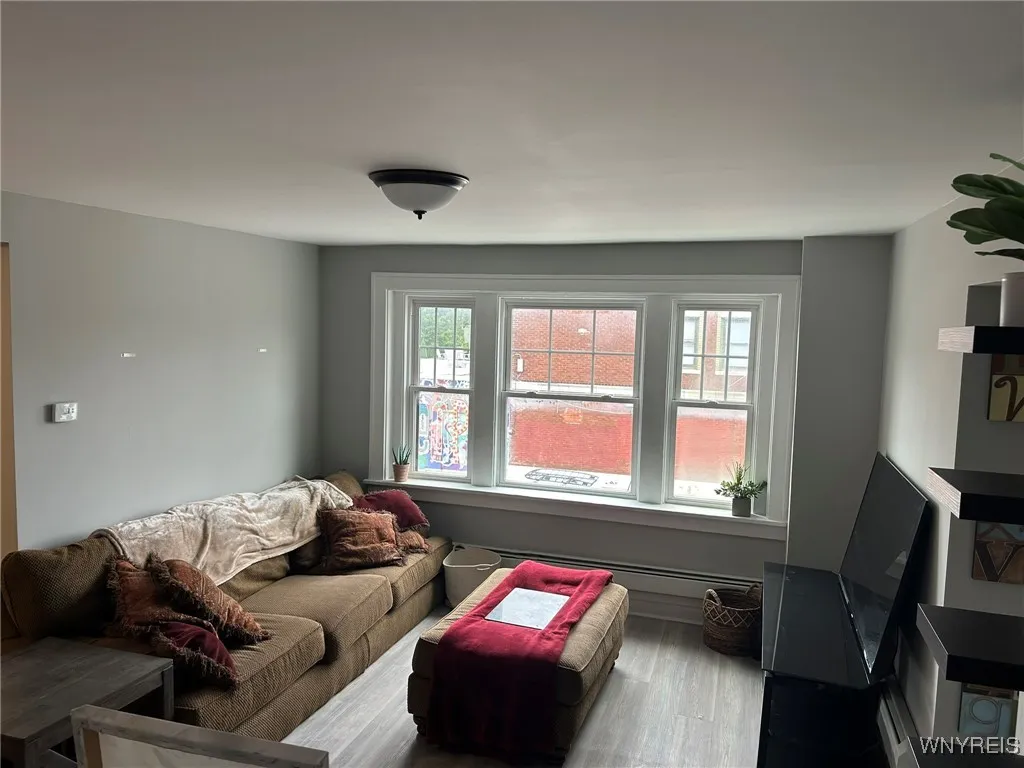 1225 Hertel Avenue 3, Buffalo, New York 14216, Buffalo, New York 14216, 1 Bedroom Bedrooms, 4 Rooms Rooms,1 BathroomBathrooms,Residential Lease,For Rent,1225 Hertel Avenue 3, Buffalo, New York 14216,0,B1632636